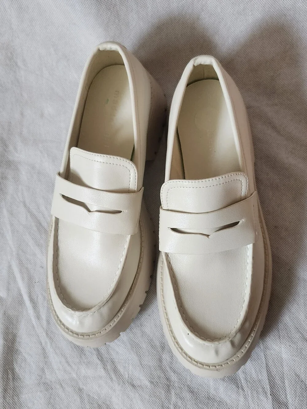 Madden GirlWomen's Millie Lug-Sole Tailored Loafers Sz8.5